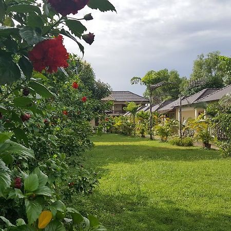 The Moonflower Bungalow Sihanoukville Exterior foto