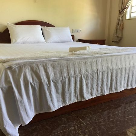 The Moonflower Bungalow Sihanoukville Exterior foto