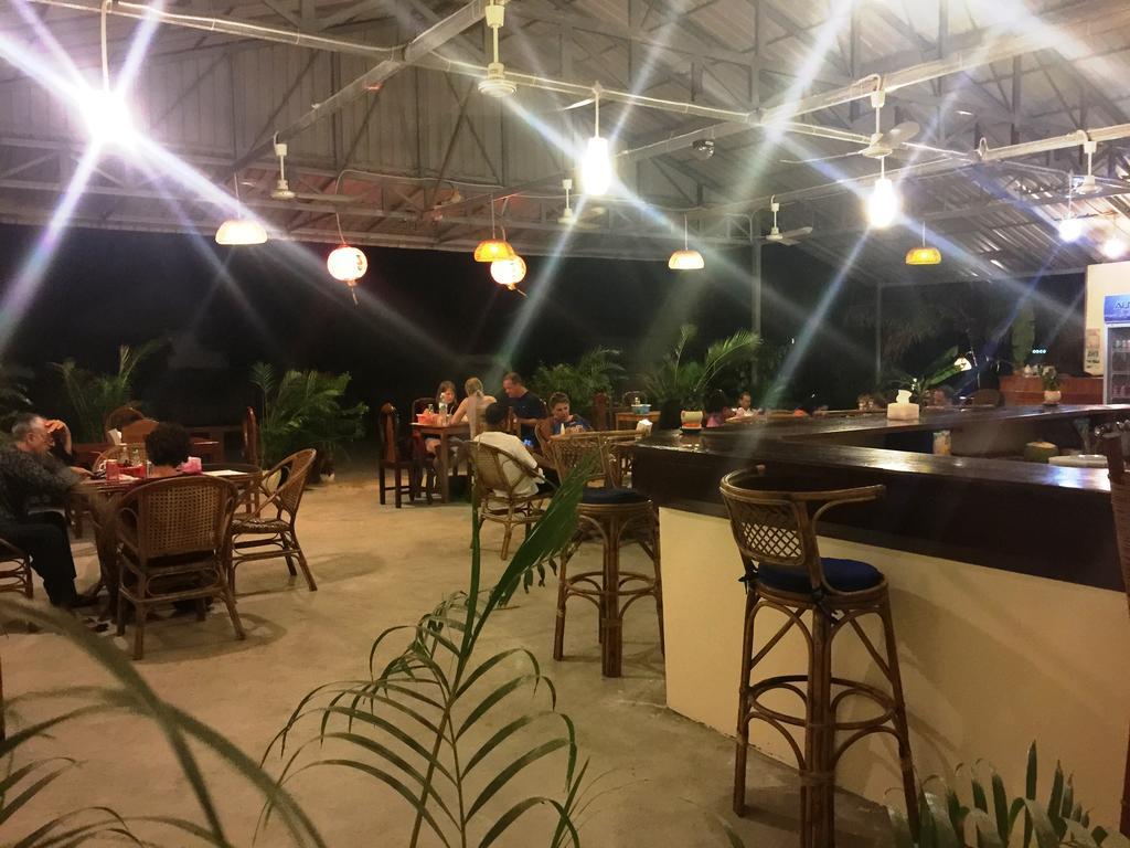 The Moonflower Bungalow Sihanoukville Exterior foto