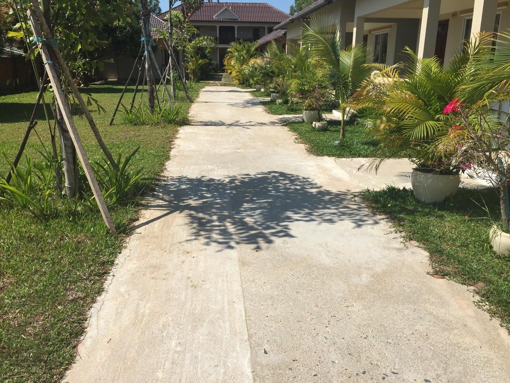 The Moonflower Bungalow Sihanoukville Exterior foto