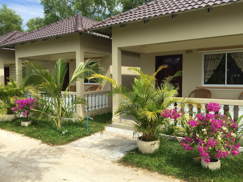The Moonflower Bungalow Sihanoukville Exterior foto