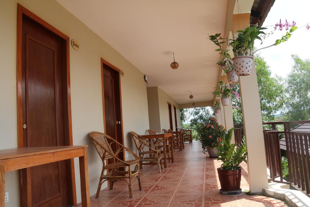 The Moonflower Bungalow Sihanoukville Exterior foto