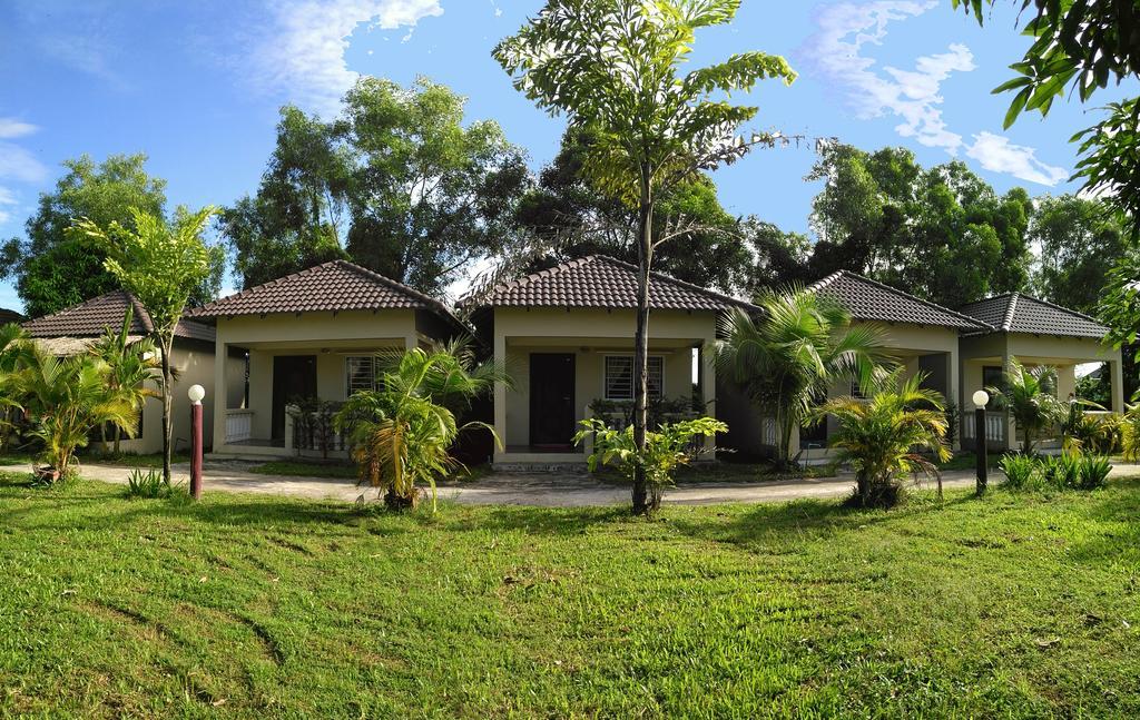 The Moonflower Bungalow Sihanoukville Exterior foto